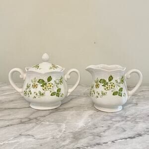 Vintage Petite Flora Creamer & Sugar Set